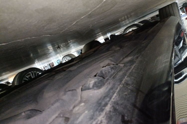 奔驰E级(进口) 2009款 E 300 优雅型局部细节9003