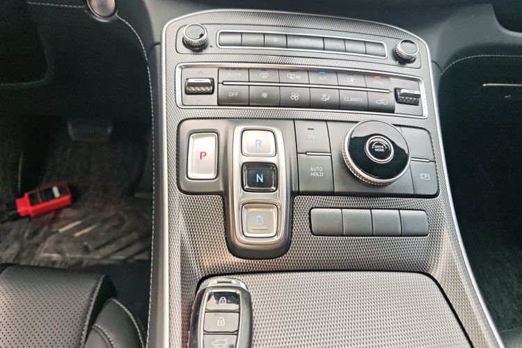 现代 胜达 2023款 旅行家 380T GDi 自动两驱GLX精英版局部细节18