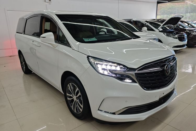 别克GL8 2020款 ES陆尊 653T 尊享型车身外观3