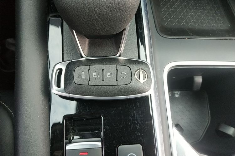 日产 探陆 2024款 380VC-TURBO 四驱智尊版 6座中控内饰7001