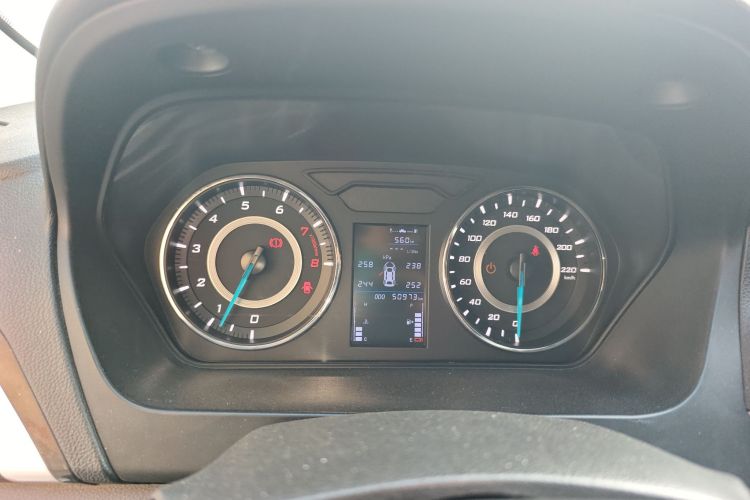 东南A5翼舞 2019款 1.5L 手动翼豪版 国VI中控内饰14