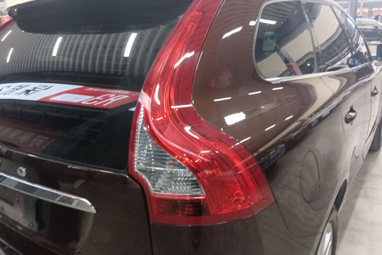 沃尔沃XC60 2016款 T5 智进版车身外观6006
