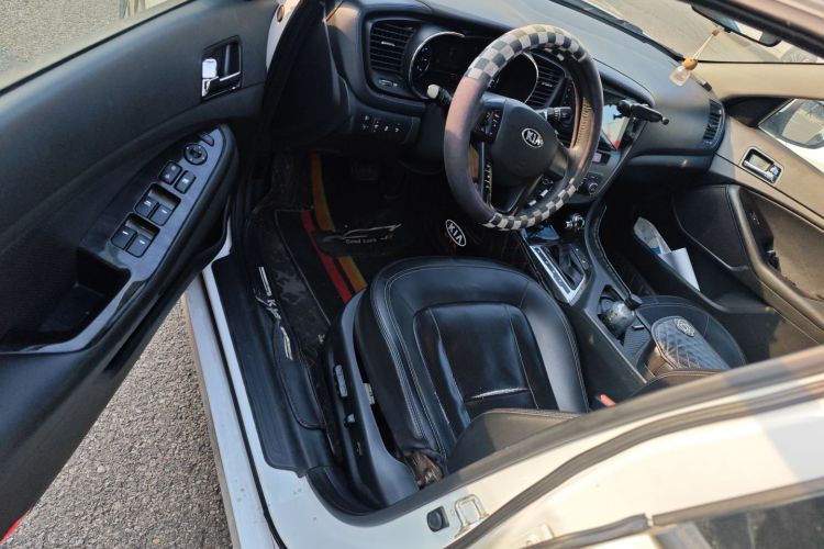 起亚K5 2012款 2.0L 自动DLX中控内饰20