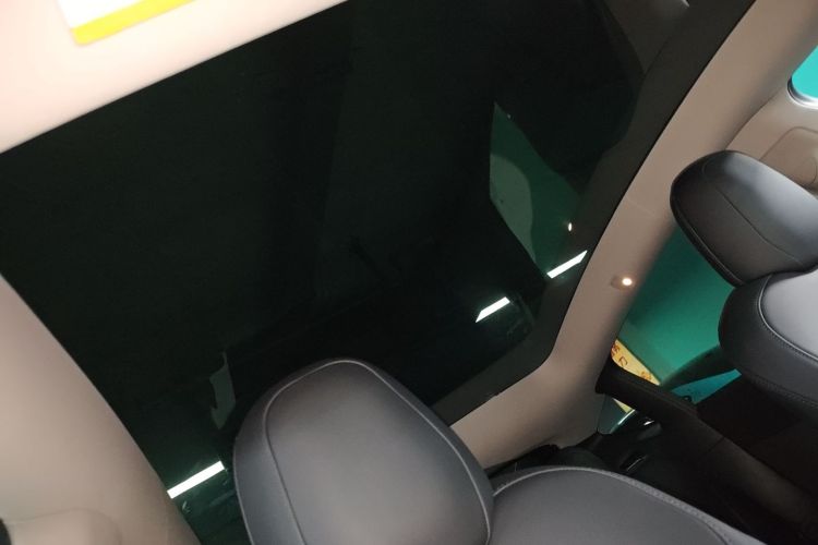 特斯拉 Model Y 2022款 改款 后轮驱动版中控内饰22