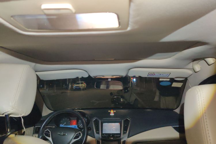 奇瑞 艾瑞泽7 2015款 1.6L 手动致享版中控内饰22