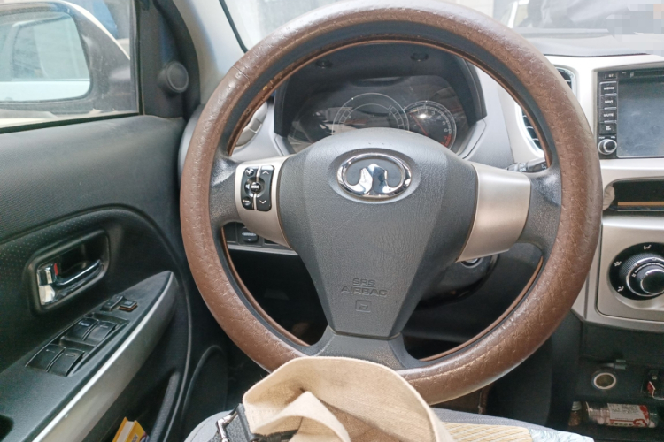 长城M4 2014款 1.5L 手动舒适型中控内饰13