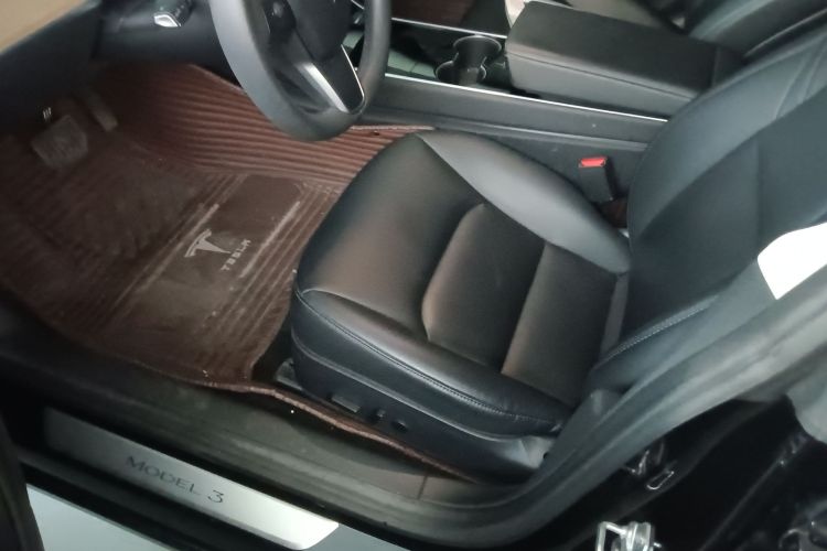 特斯拉 Model 3 2020款 标准续航后驱升级版中控内饰19