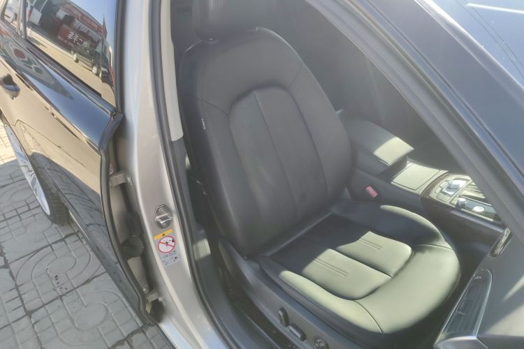 奥迪A6L 2015款 TFSI 百万纪念智领型局部细节41