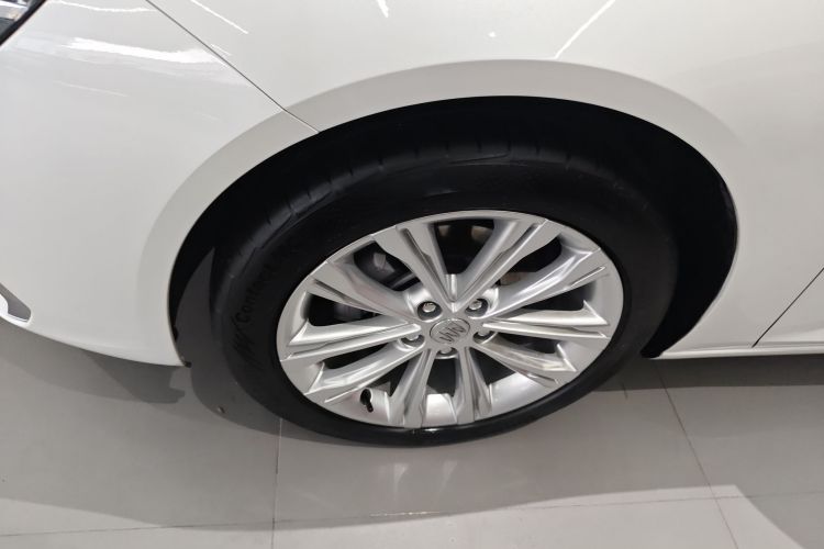 别克 君威 2024款 28T 纵享版车身外观6007