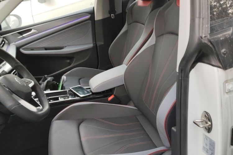 大众 2025款 凌渡L 280TSI DSG酷辣版局部细节19