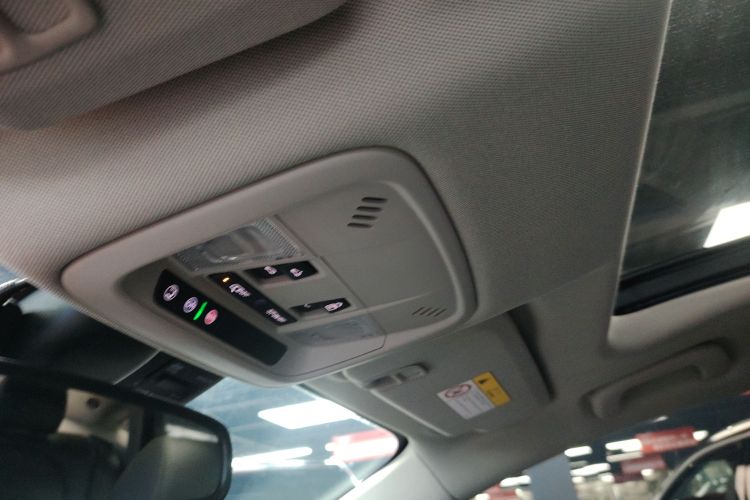 别克 君越 2022款 652T 豪华型中控内饰22