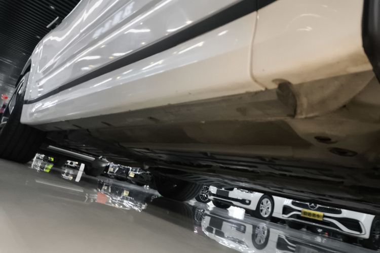 领克09 EM-P 2021款 2.0T PHEV Halo 六座局部细节9001