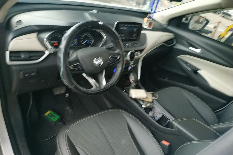 别克 昂科拉 2020款 15T 自动舒适型中控内饰12