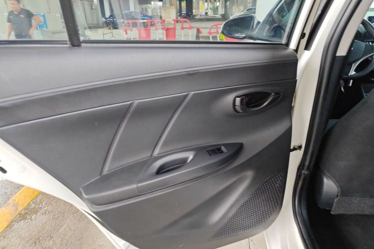 丰田 威驰 2021款 1.5L CVT创行版中控内饰49