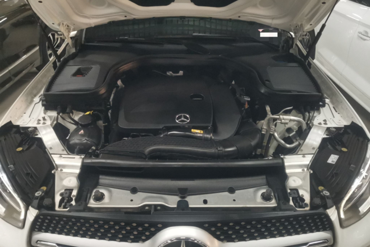 奔驰GLC 2020款 改款 GLC 300 L 4MATIC 动感型机舱底盘24