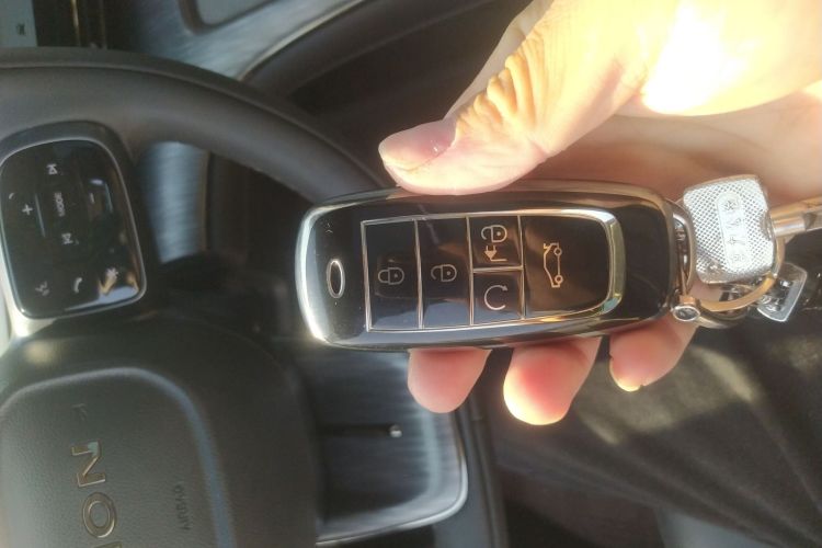 埃安 AION S MAX 2024款 80 星耀版 三元锂中控内饰7001