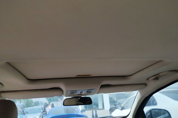 捷豹XF 2014款 XF 2.0T 风华版中控内饰22