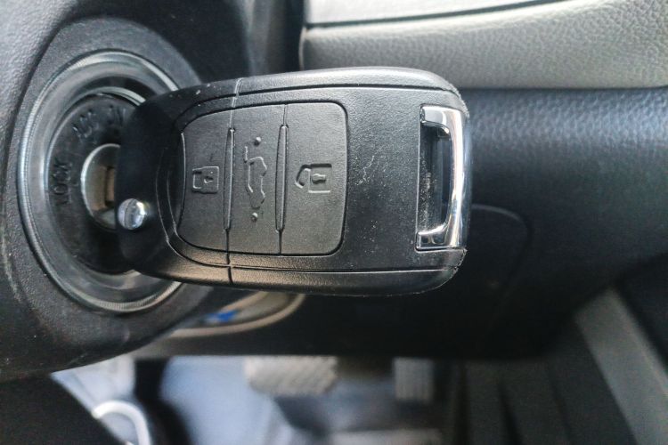 宝骏510 2017款 1.5L 自动时尚型中控内饰11