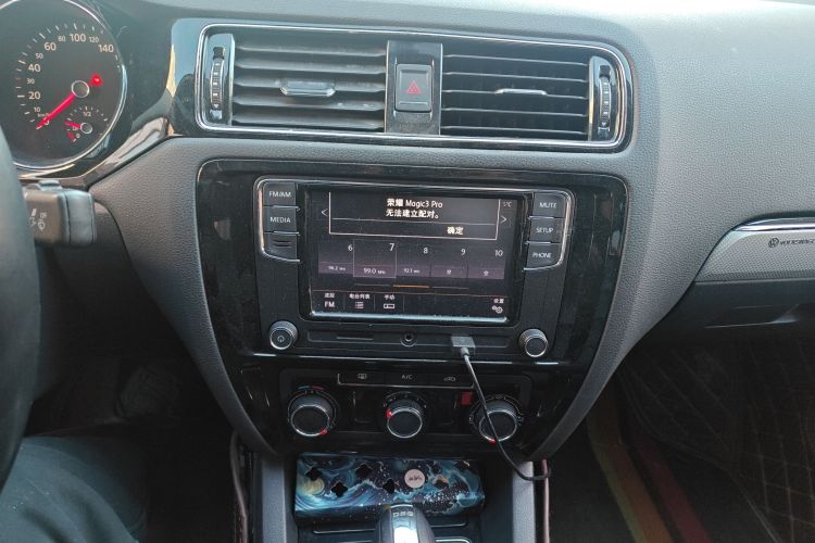 大众 速腾 2017款 230TSI 自动舒适型中控内饰16