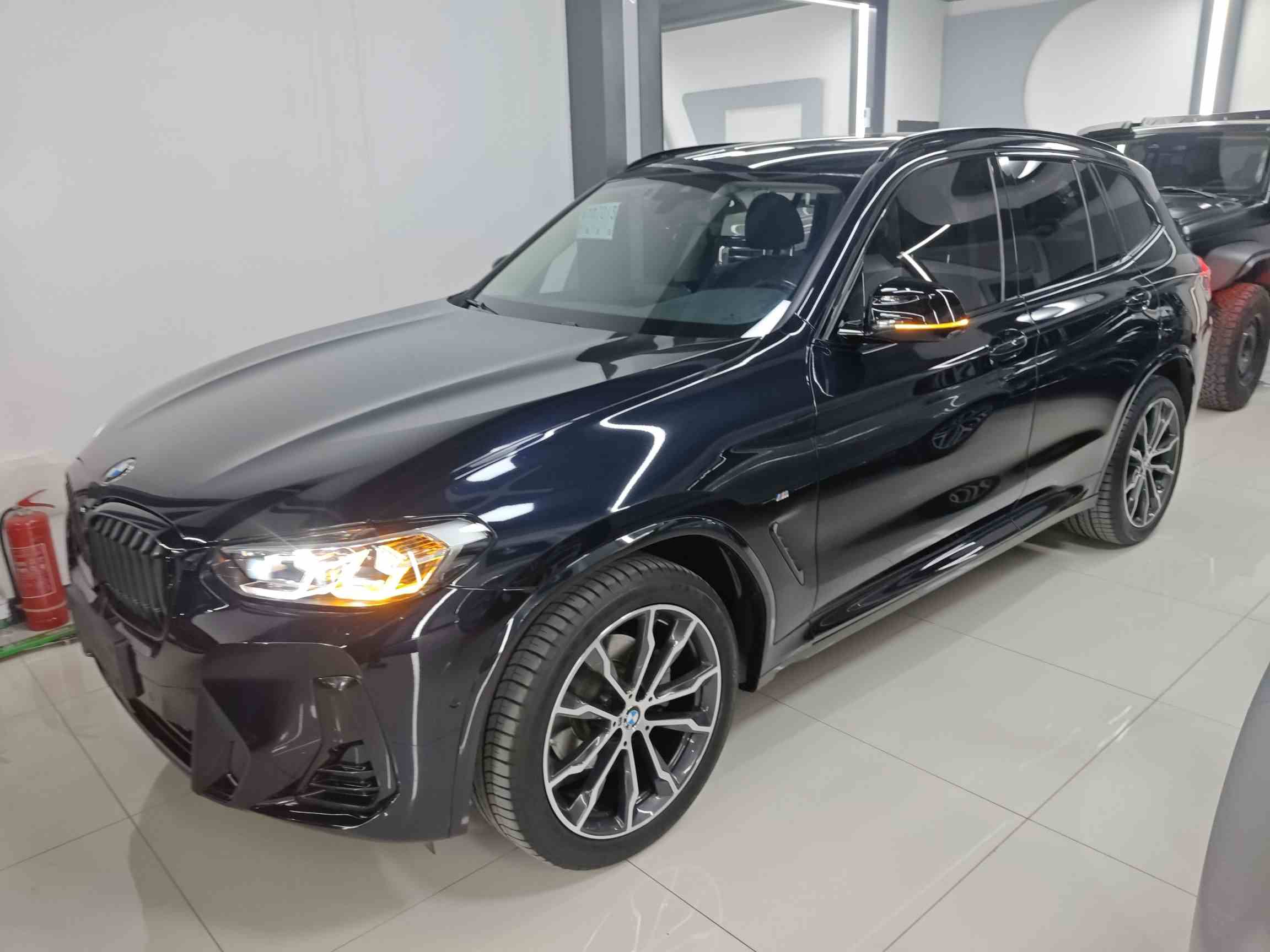 宝马X3 2023款 改款 xDrive30i 领先型 M曜夜套装(3)