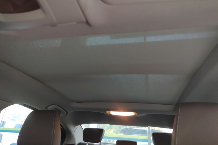 宝马1系 2021款 改款 120i M运动曜夜版中控内饰22