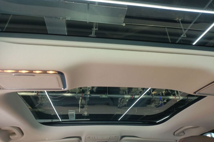 奔驰E级 2022款 E 260 L局部细节22