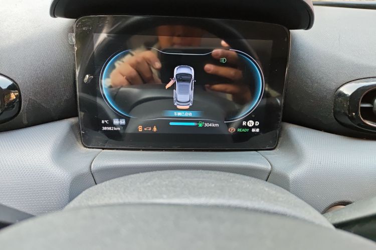 零跑汽车 零跑T03 2021款 400豪华版中控内饰15