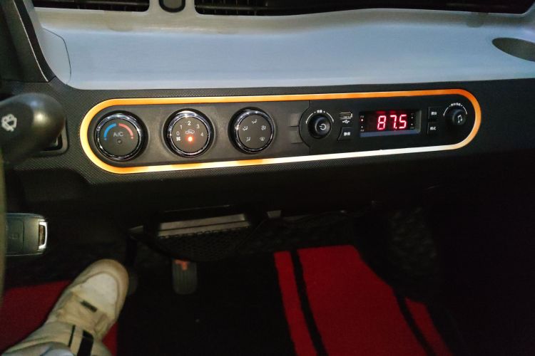 五菱汽车 宏光MINIEV 2020款 自在款 磷酸铁锂中控内饰16