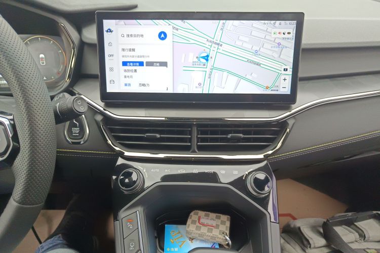 领克06 2023款 Remix 1.5T 劲Halo中控内饰16