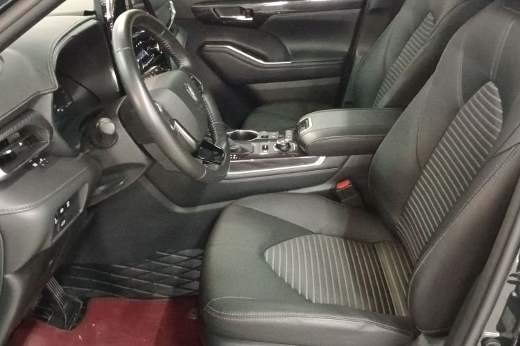 丰田 皇冠陆放 2022款 2.0T 四驱劲耀版中控内饰19