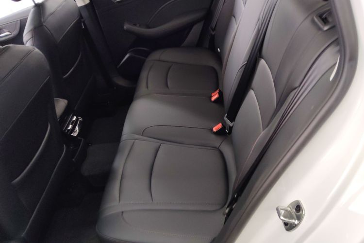 荣威i5 2024款 1.5L CVT尊荣版中控内饰21