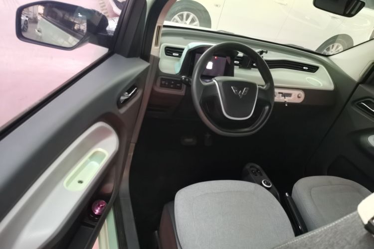 五菱汽车 宏光MINIEV 2022款 马卡龙臻享款 磷酸铁锂中控内饰7003