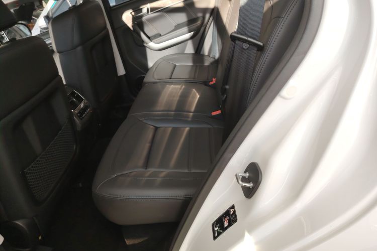 哈弗H8 2015款 2.0T 两驱舒适型中控内饰21