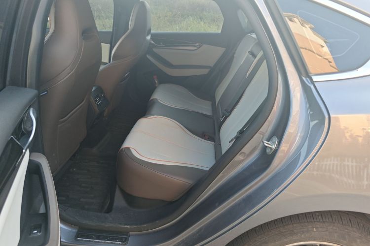 比亚迪 秦PLUS 2024款 荣耀版 EV 420KM领先型中控内饰21