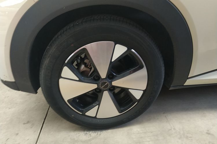 比亚迪 海豚 2023款 420km 时尚版车身外观56