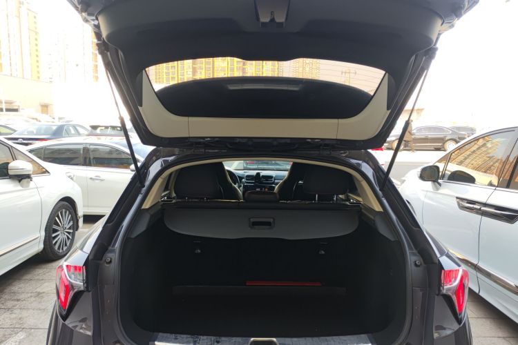 领克02 2022款 1.5TD DCT耀Plus局部细节23