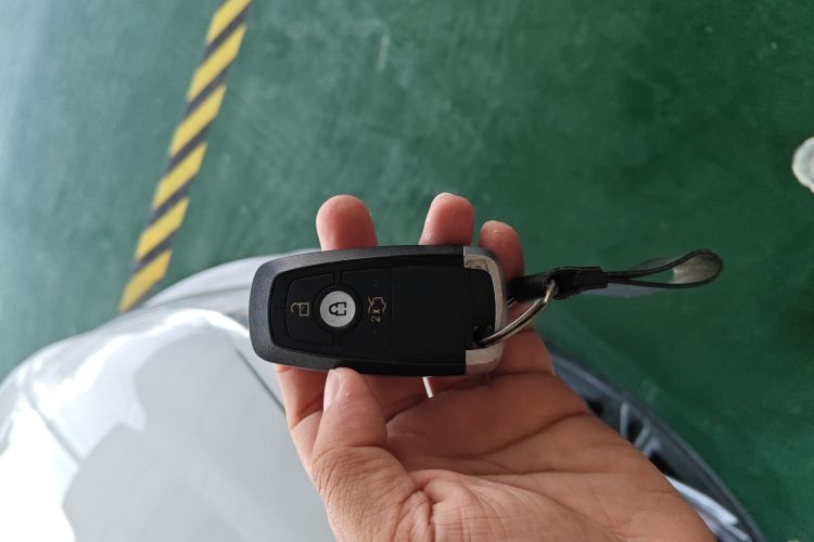 福特 蒙迪欧 2018款 EcoBoost 180 时尚型中控内饰11