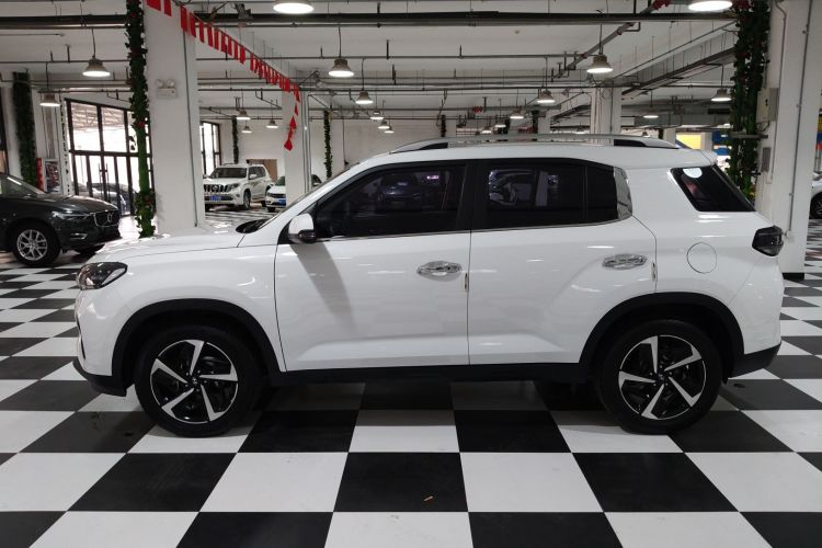 北京现代ix35 2021款 2.0L 自动两驱GLS领先版车身外观4