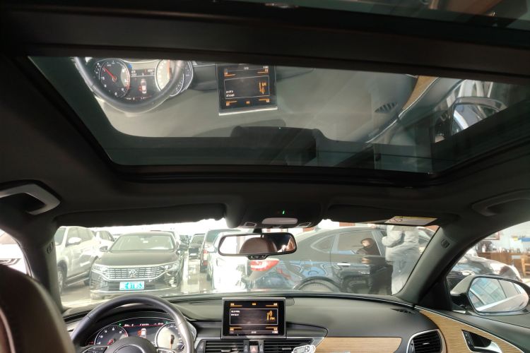 奥迪A6L 2018款 30周年年型 45 TFSI quattro 运动型中控内饰22