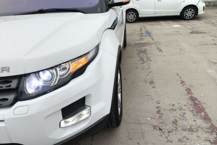 路虎 揽胜极光(进口) 2015款 2.0T 5门耀享版局部细节36