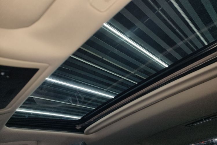 雷克萨斯ES 2020款 300h 卓越版中控内饰22