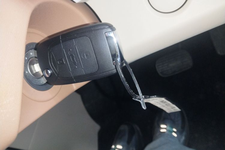 五菱汽车 宏光MINIEV 2024款 第三代 215km 青春版中控内饰11