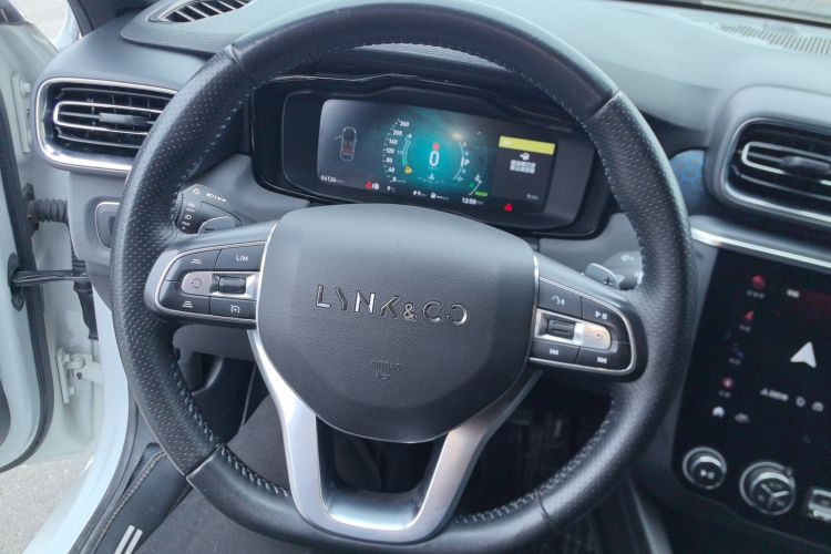 领克03新能源 2019款 1.5T PHEV Pro中控内饰13