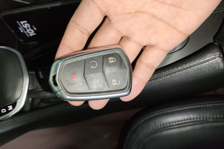 凯迪拉克CT6 2017款 28T 豪华型中控内饰11