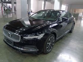 沃尔沃S90 2024款 B5 智逸豪华版