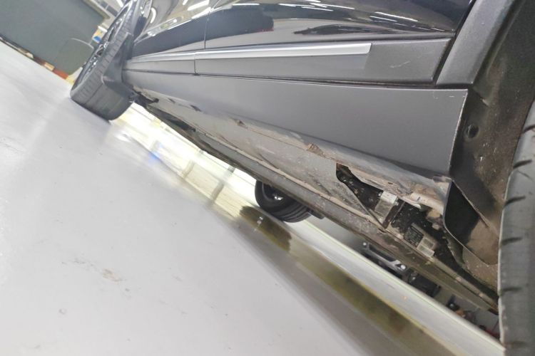 比亚迪 唐新能源 2024款 DM-p 荣耀版 215KM 四驱尊享型局部细节9002