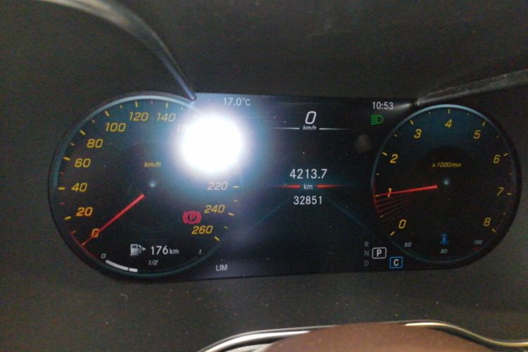 奔驰GLC 2022款 改款二 GLC 260 L 4MATIC 动感型中控内饰14