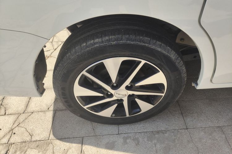 野马汽车 斯派卡 2022款 1.5L CVT豪华型车身外观6008