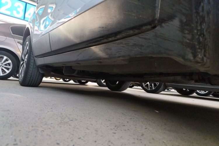 别克 昂科拉 2018款 18T 自动两驱都市精英型局部细节9001