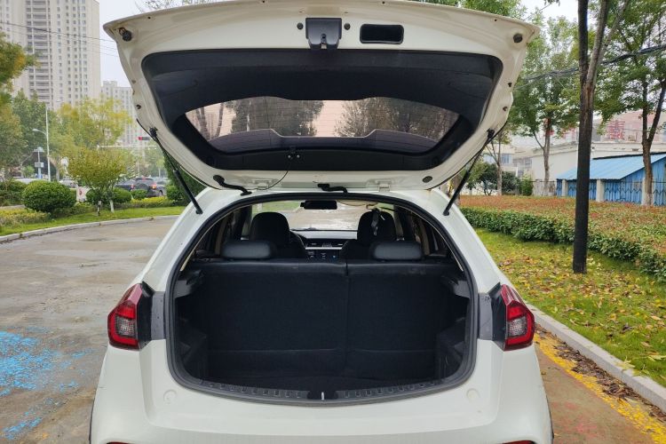 吉利汽车 远景X3 2019款 升级版 1.5L CVT精英型局部细节23